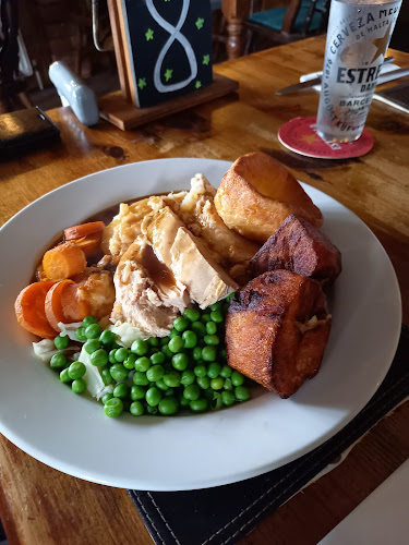 Holme Bush Inn - Hospitality and gastronomy