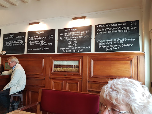 The Albion - Hospitality and gastronomy