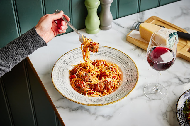 Opinii despre Bella Italia - St Martins Lane în London - Hospitality and gastronomy