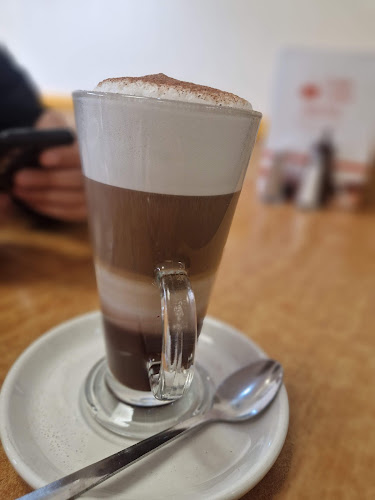 54 High St, Newport Pagnell MK16 8AQ, United Kingdom