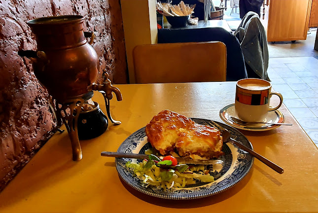 228 High St, London E17 7JH