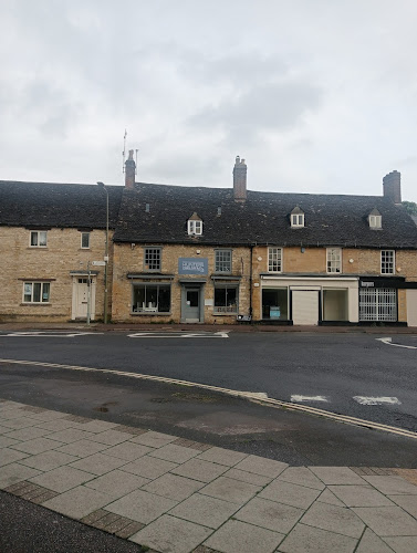 Hunters Cake Cafe - Hospitality and gastronomy