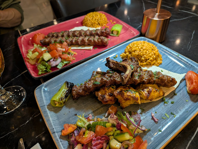 Opinii despre Shiraz Bar & Restaurant în Horley - Hospitality and gastronomy