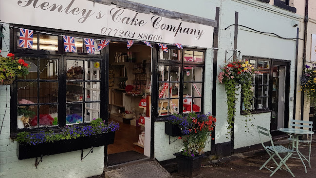 Henley's Cake Company