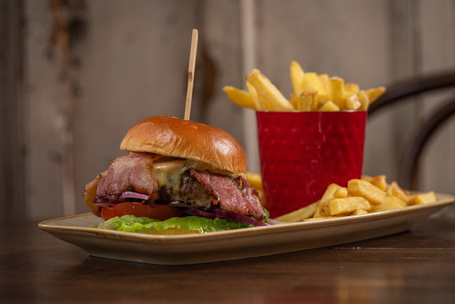 Royal Star - Hospitality and gastronomy