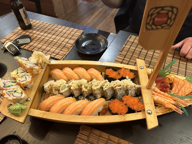 Bonzai Sushi & Noodle Bar - Hospitality and gastronomy