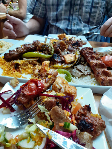 Opinii despre Cosmos Turkish Restaurant în Leigh-on-Sea - Hospitality and gastronomy