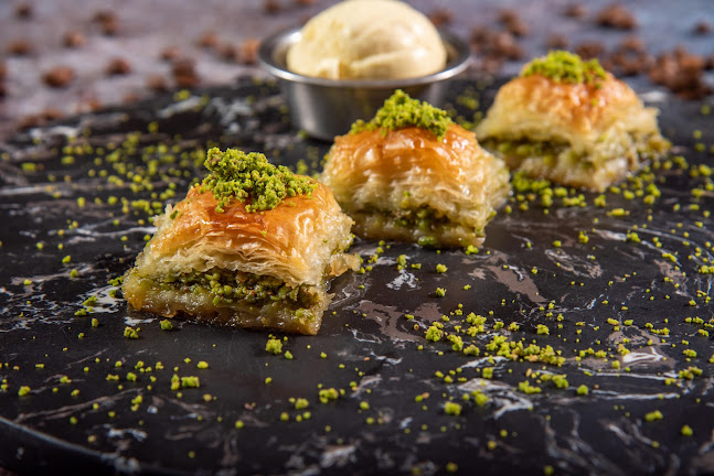 Opinii despre Shiraz Bar & Restaurant în Horley - Hospitality and gastronomy