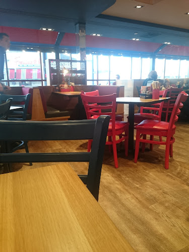 Pizza Hut - Hospitality and gastronomy