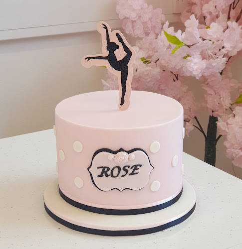 Cake Creations Redditch Cake Shop & Class Studio - Hospitality and gastronomy