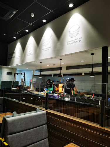 Urban Fresh Burgers & Fries - Wheatley - Hospitality and gastronomy
