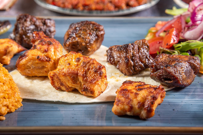 Shiraz Bar & Restaurant - Horley