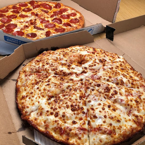 Domino's Pizza - London - Crouch End - Hospitality and gastronomy