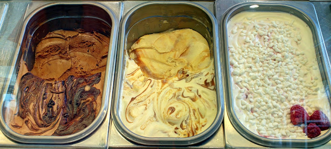 She Sells Tintagel - Treleavens Ice Cream - - Tintagel