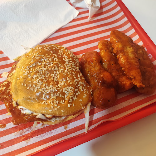 LOVE BURGERFI - Hospitality and gastronomy