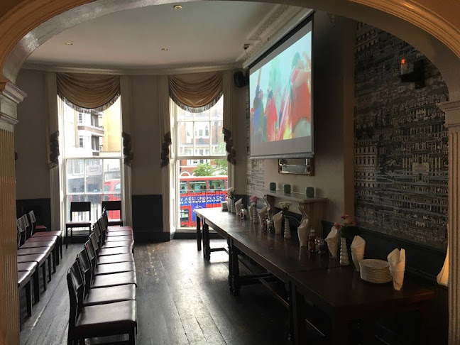 The Windsor Castle Pub - Hospitality and gastronomy