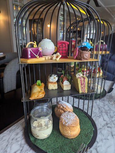 Lanes of London - Hospitality and gastronomy