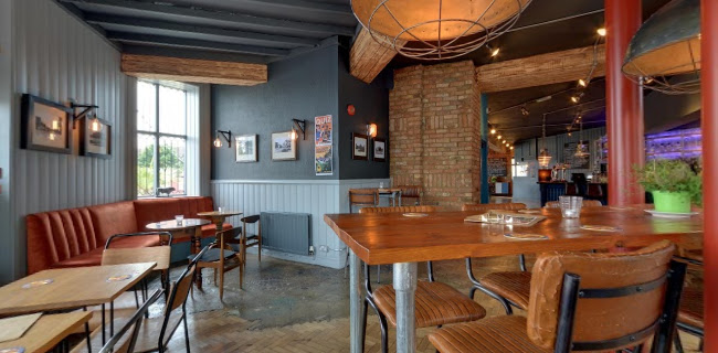 The Arnos Arms - London