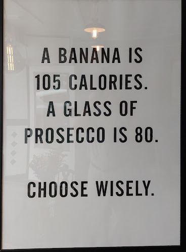 RuLu’s deli kitchen wine - Hospitality and gastronomy