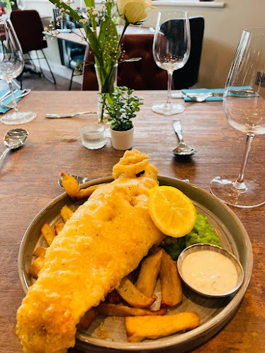 The Lion by Olivers - Hospitality and gastronomy