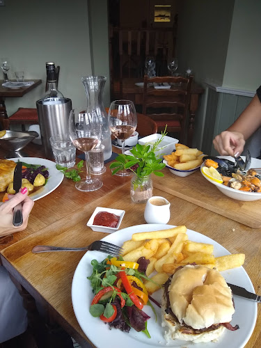 The Square, Wickham, Fareham PO17 5JQ