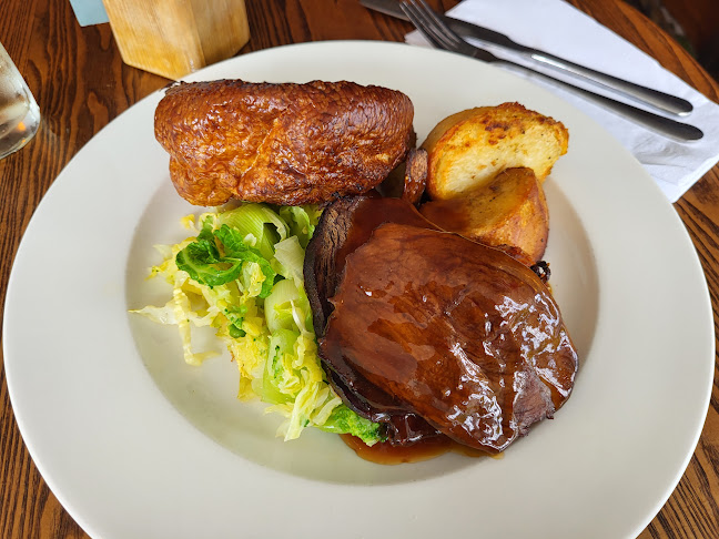 Comentarii opinii despre The White Horse