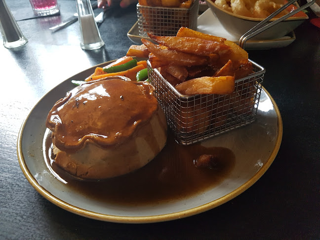 The Victoria Lounge - Glossop