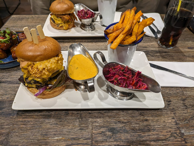 Comentarii opinii despre The Lion by Olivers