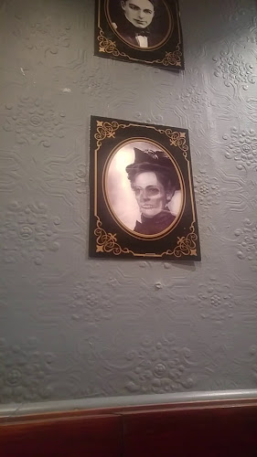 Grand Parade, 6 High St, Crawley RH10 1BA