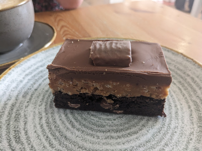 38 High St, Witney OX28 6HG, United Kingdom