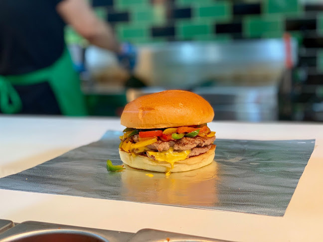 Urban Fresh Burgers & Fries - Wheatley - Hospitality and gastronomy
