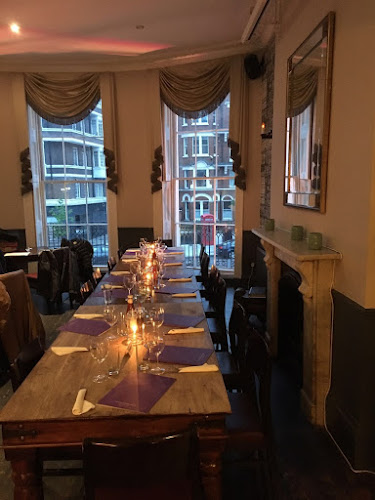 Comentarii opinii despre The Windsor Castle Pub