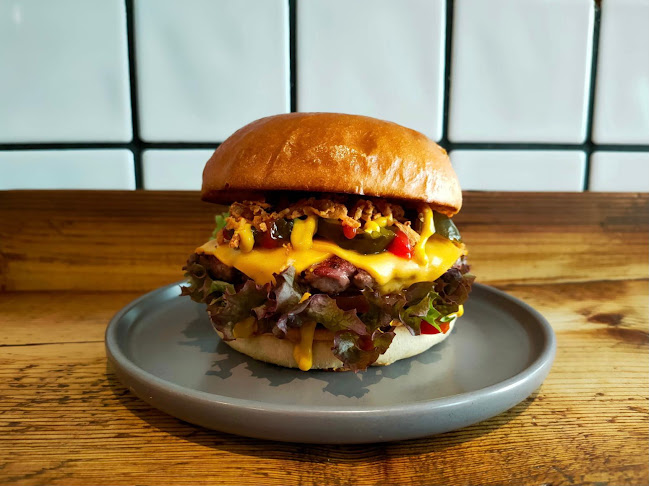 Comentarii opinii despre Notorious BRG Maidstone