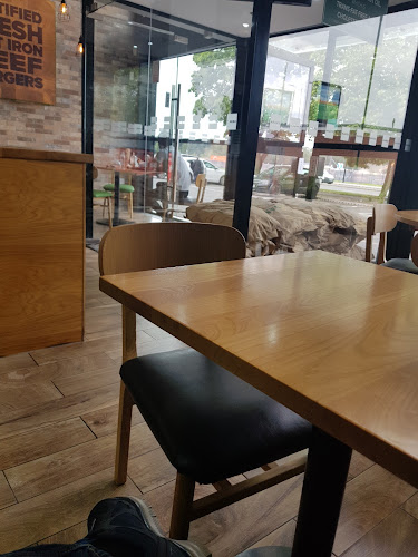 Comentarii opinii despre Urban Fresh Burgers & Fries - Wheatley