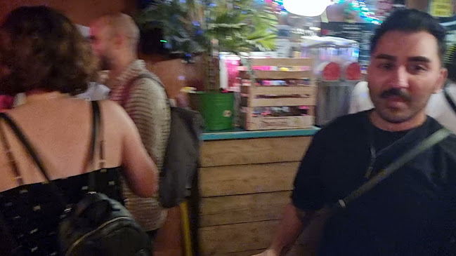 Opinii despre Ridley Road Market Bar în London - Hospitality and gastronomy