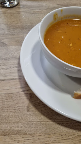 Opinii despre Cafe V8 în Inverness - Hospitality and gastronomy