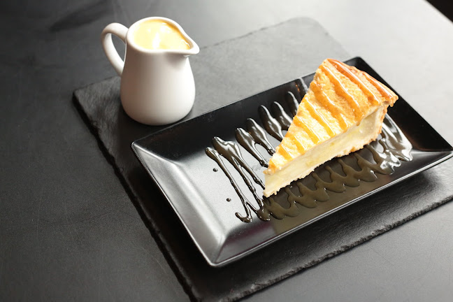 152 Barking Rd, London E16 1EN