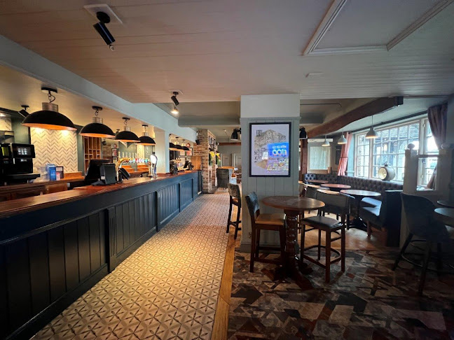 Manor Road, Hayling Island PO11 0EZ, United Kingdom