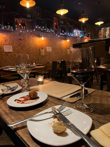 Humble Grape Battersea - Hospitality and gastronomy