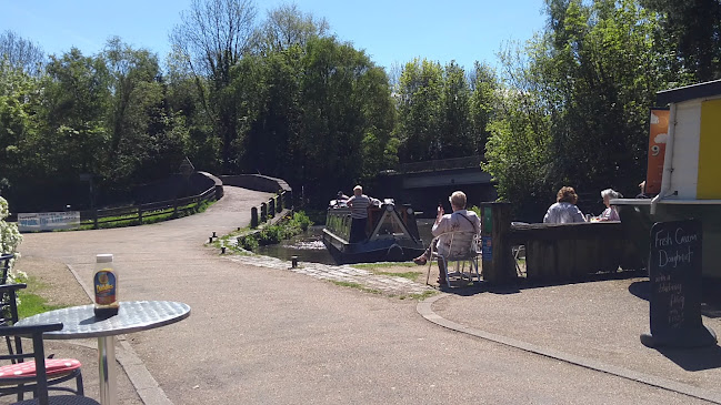 Pontymoile Basin - Hospitality and gastronomy