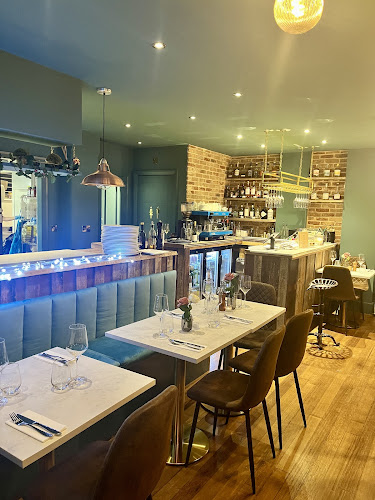 Village Pizza Kitchen - Hospitality and gastronomy