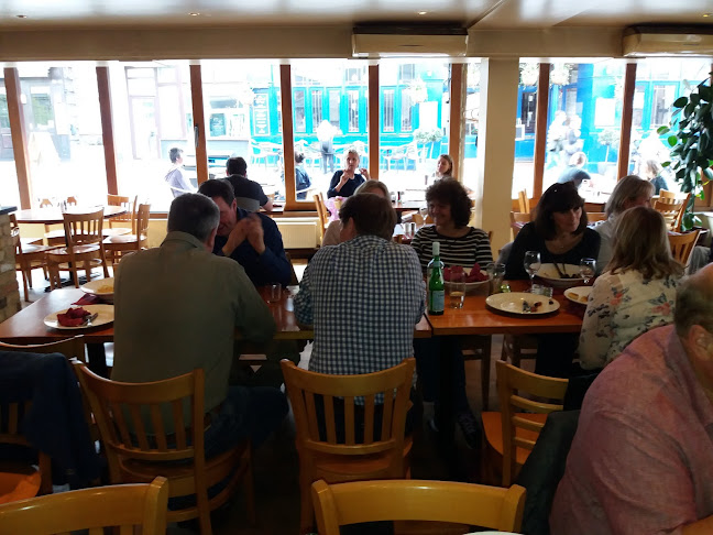 Piazza Firenze - Leatherhead - Hospitality and gastronomy