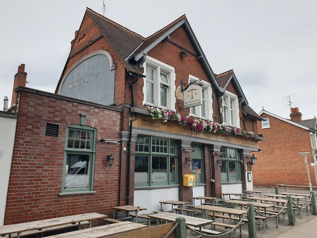 The Moderation - Reading