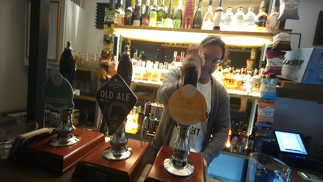 Comentarii opinii despre The Magnet Pub