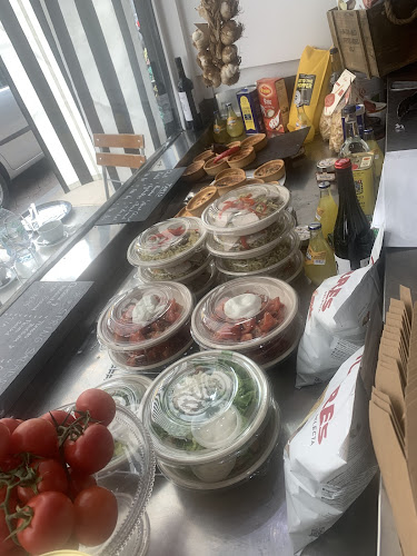 Comentarii opinii despre RuLu’s deli kitchen wine