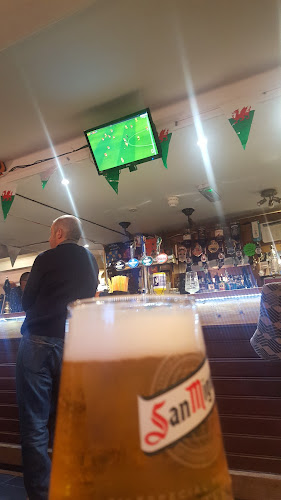 OLD BLACK HORSE - Wrexham