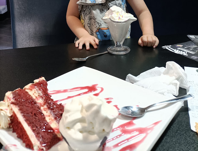 Creams Cafe Rochester - Rochester