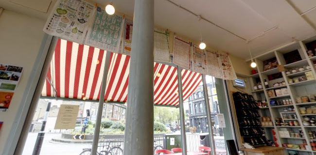 Comentarii opinii despre The Deli Downstairs