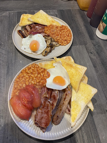 The Turntable Cafe - Hospitality and gastronomy