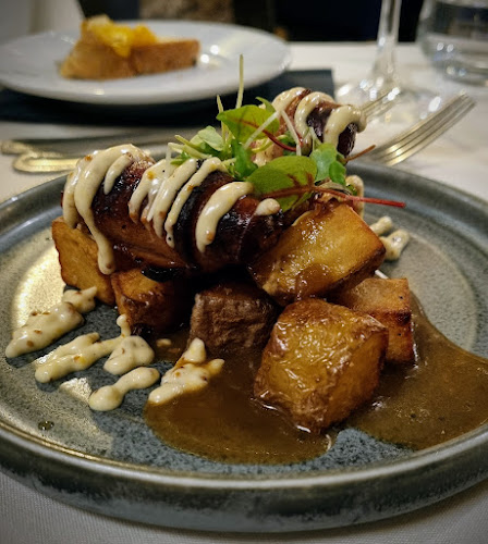 Le Caveau Restaurant - Hospitality and gastronomy